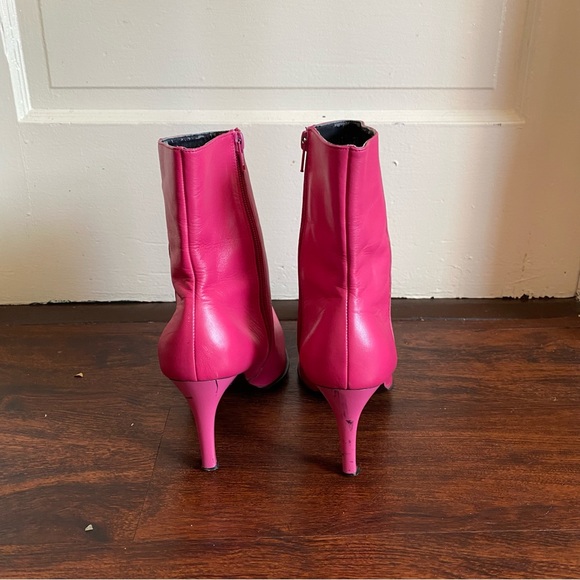 Y2K Hot pink pointed toe ankle boots - Picture 7 of 10